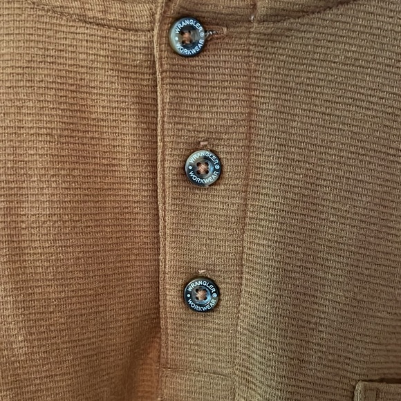 Wrangler workwear long sleeve Henley - Picture 2 of 7